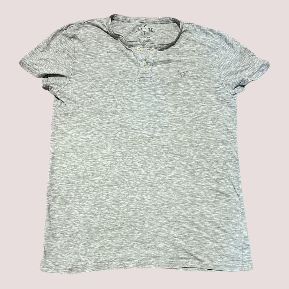American Eagle Outfitters Legend T Classic Fit Short Sleeve Henley Size Small